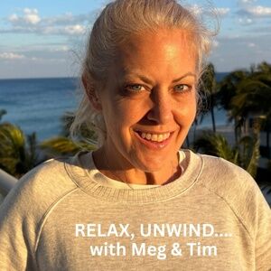 🌴CHILLY? CHILL & WATCH THE SUNSET WITH MEG & TIM ON VACAY! SHOW ANNOUNCEMENTS🌴